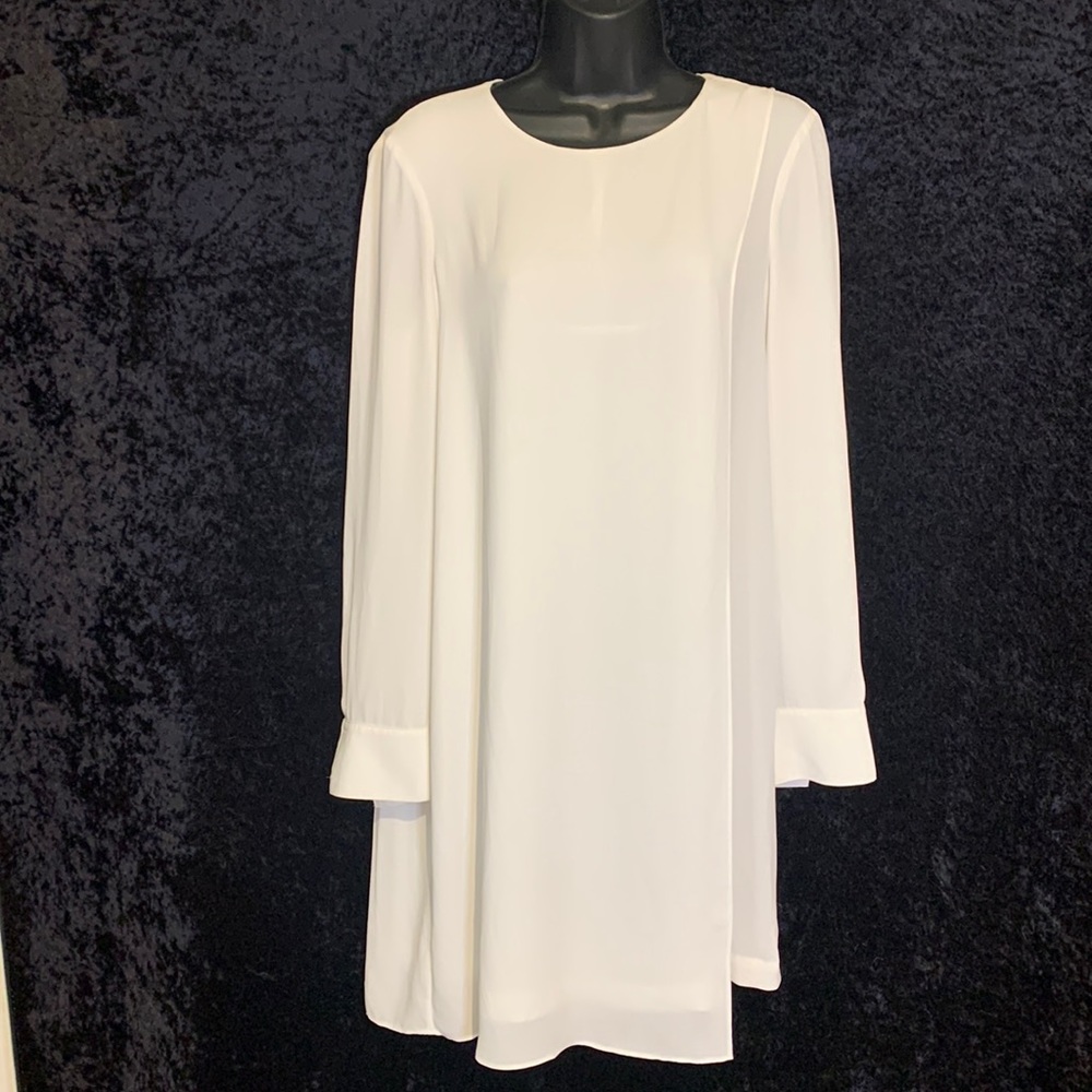 BCBGMaxAzria White Long Sleeve Dress XS VGC